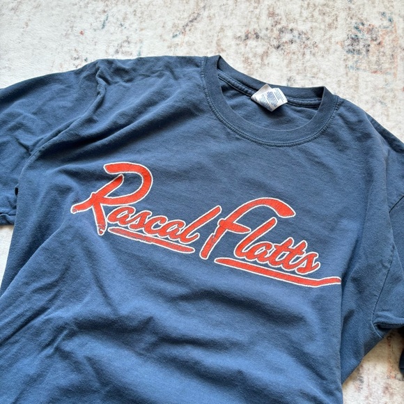 Vintage Rascal Flats Graphic Tee - Picture 2 of 3